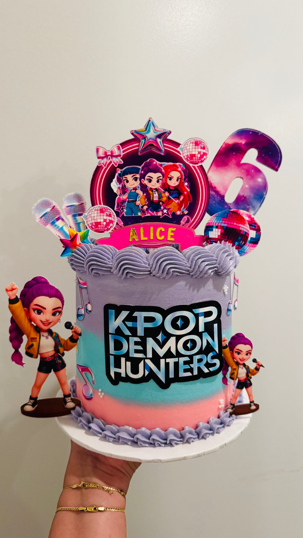 CUSTOM CAKE